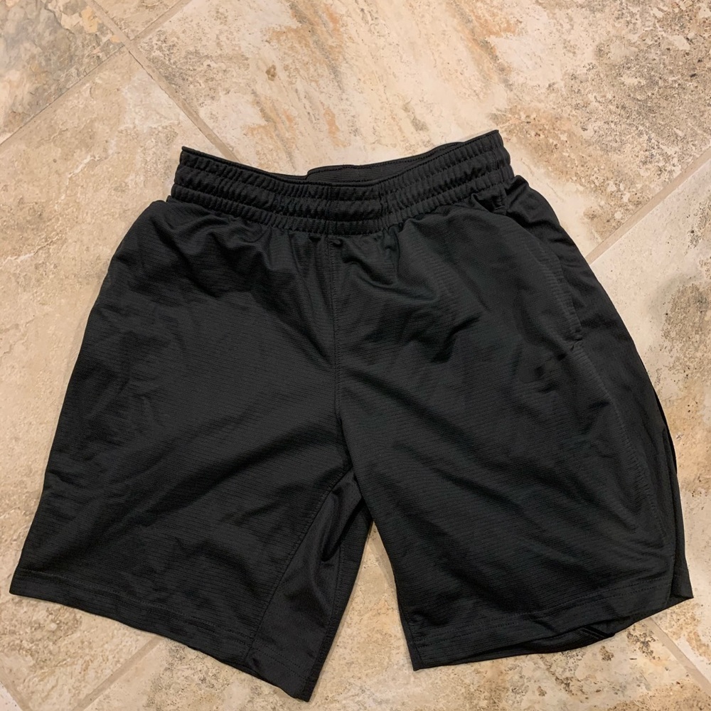 Black nike basketball shorts